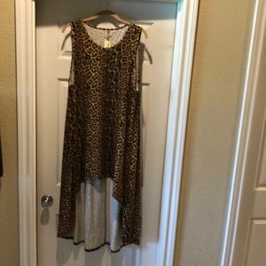 *BRAND NEW* High-Low Tunic. Never Worn